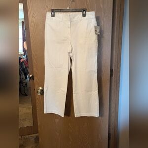 NWT - Liz Claiborne - Off-white "Audra" pants - Size 10